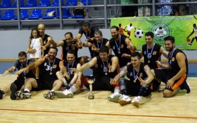 ΚΥΠΕΛΛΟΥΧΟΣ Ο ΣΚΛΑΒΕΝΙΤΗΣ!