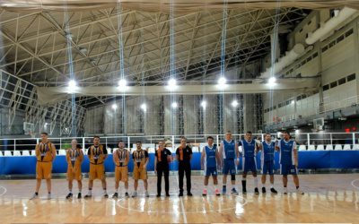 Suits — Eurobank 39-74